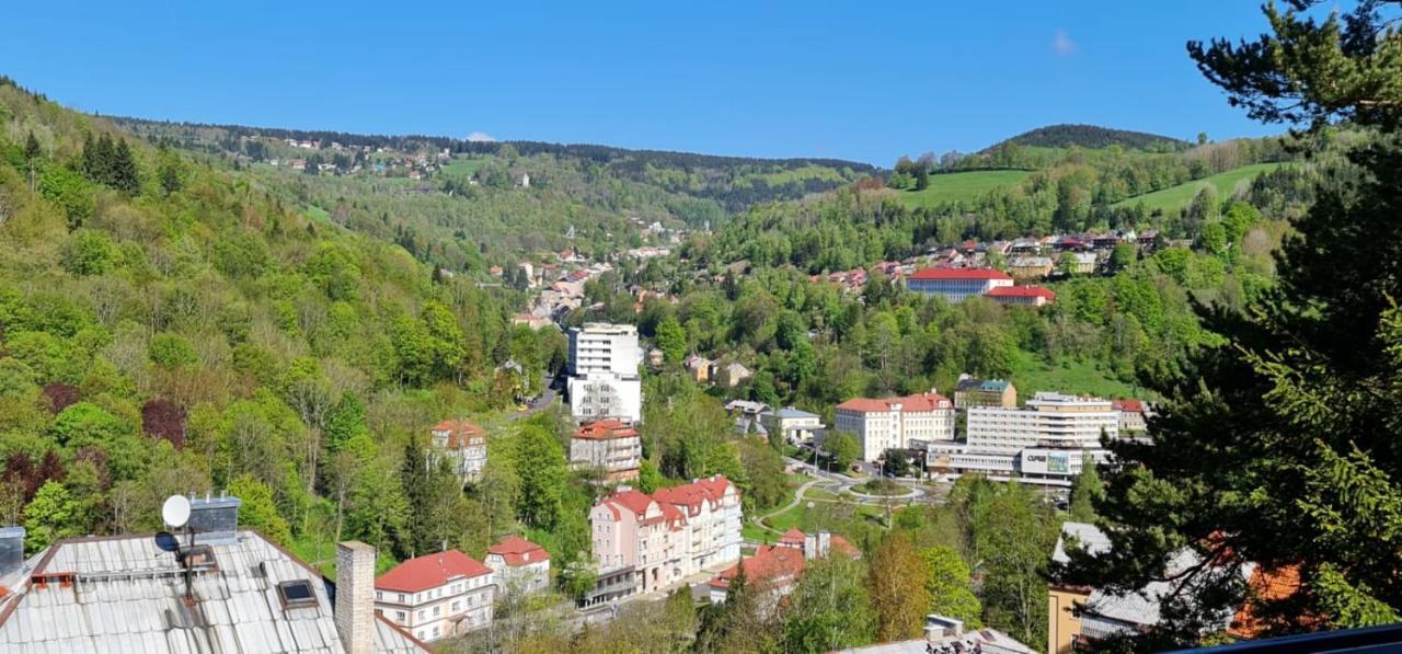 יאסימוב Hotel Panorama מראה חיצוני תמונה