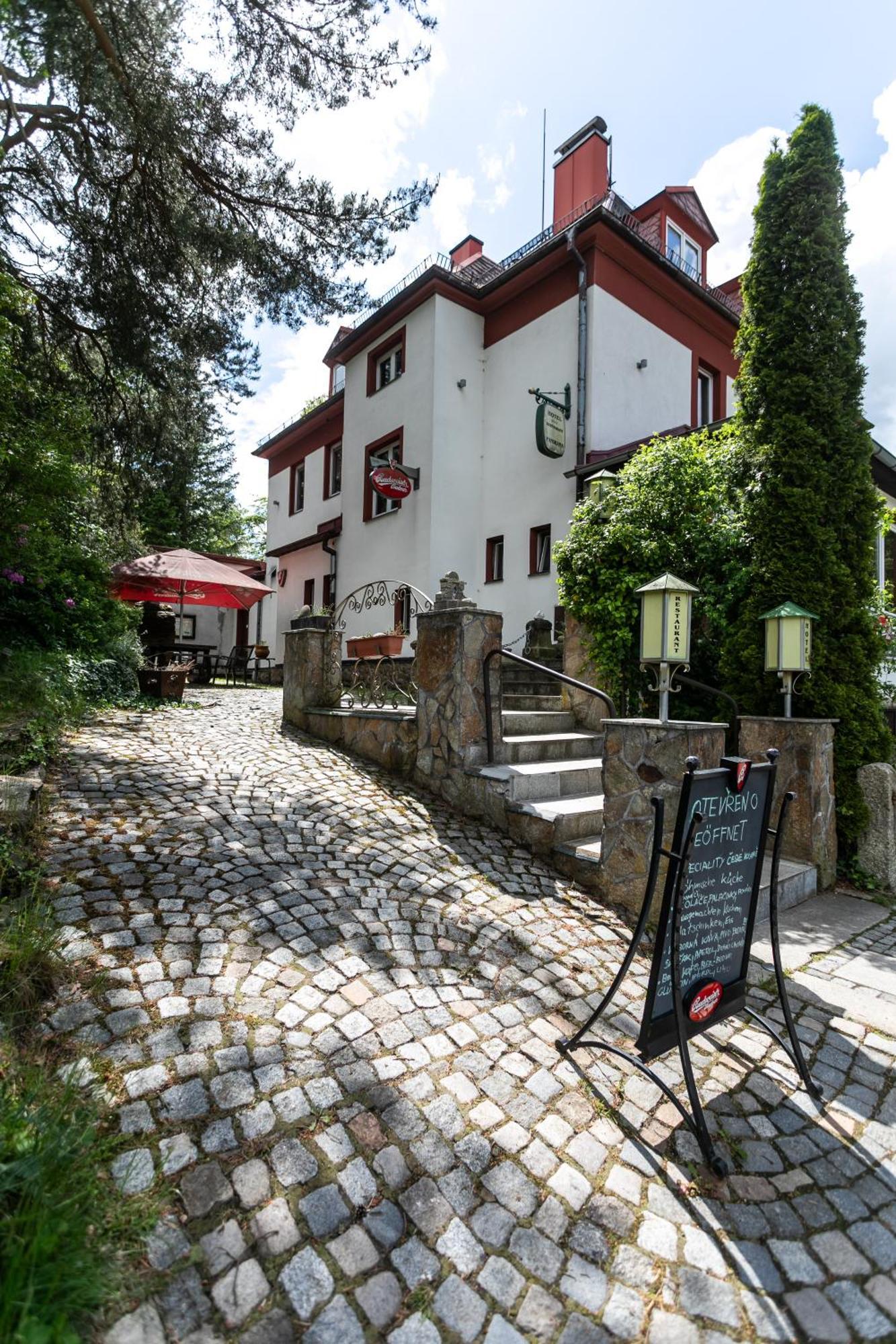 יאסימוב Hotel Panorama מראה חיצוני תמונה