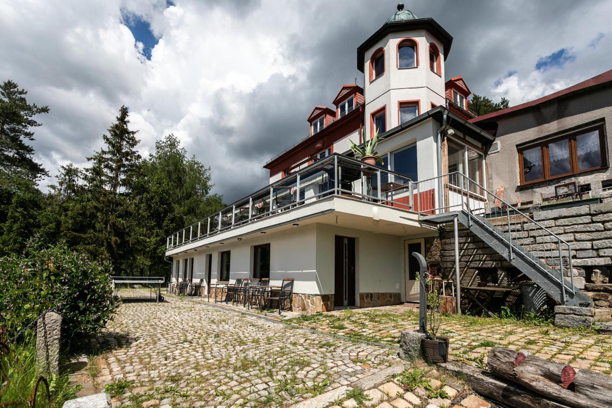יאסימוב Hotel Panorama מראה חיצוני תמונה
