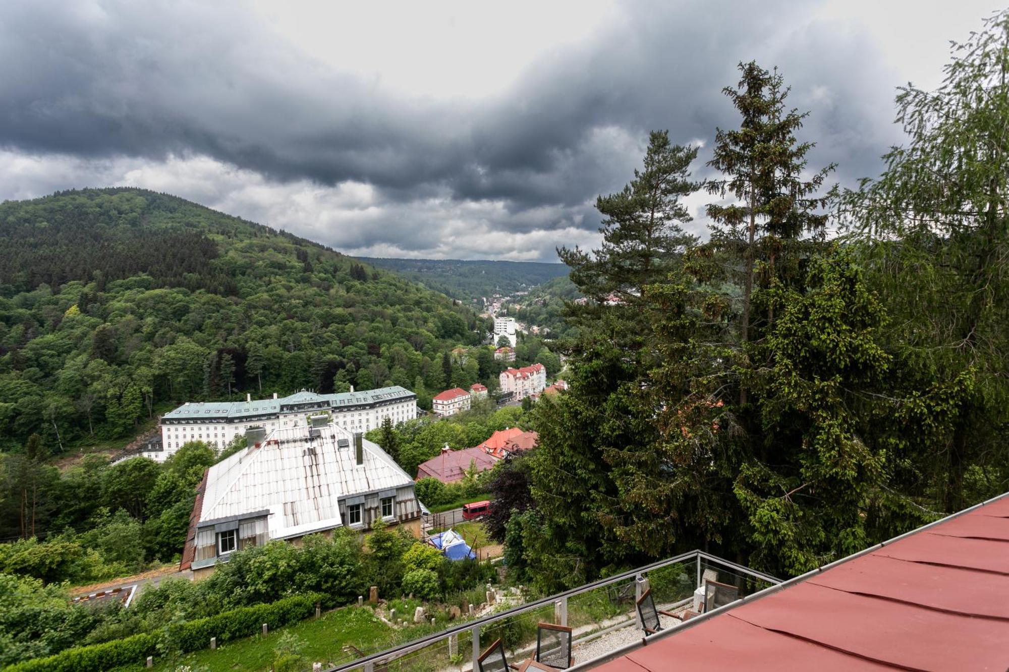 יאסימוב Hotel Panorama מראה חיצוני תמונה