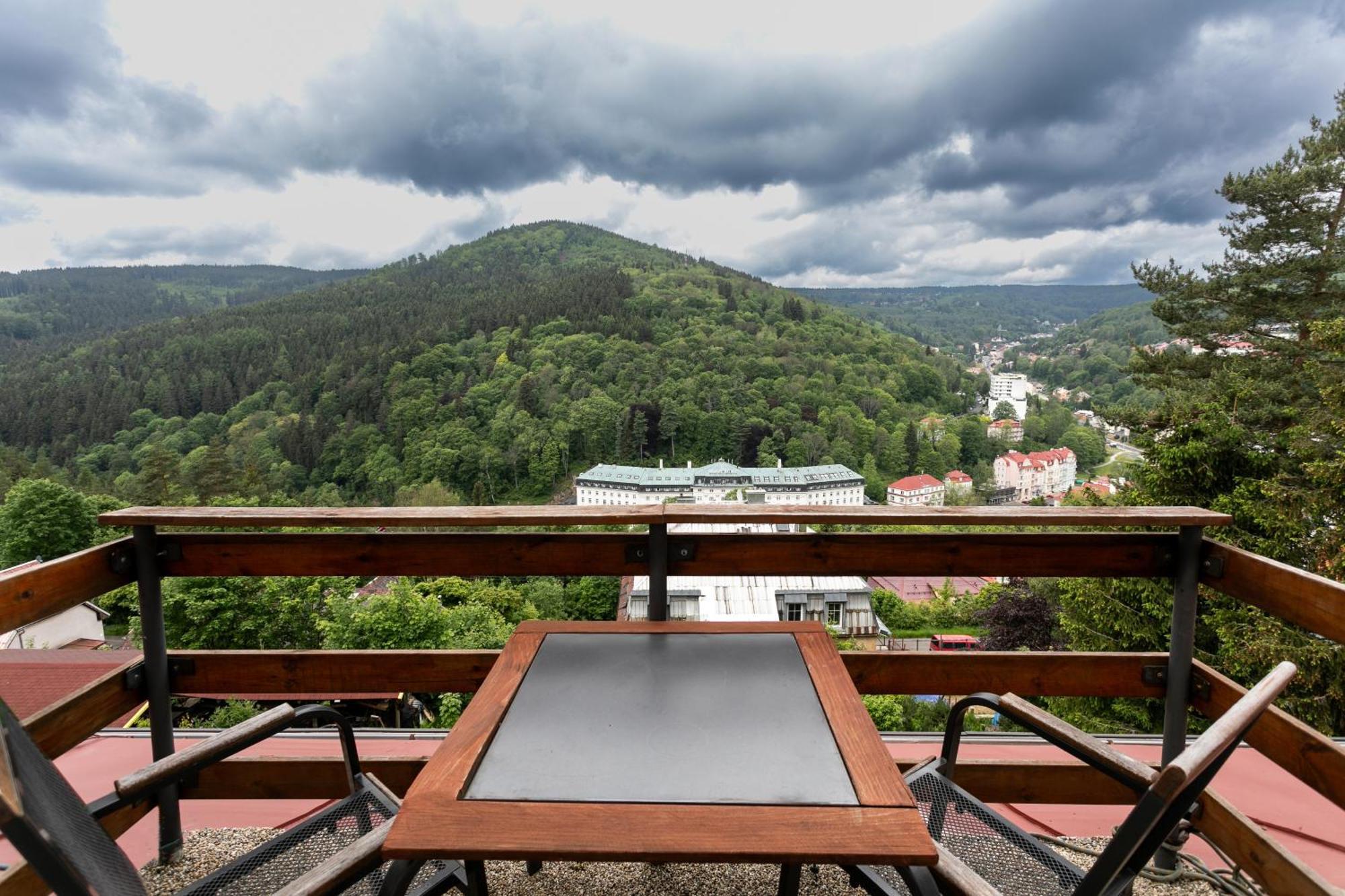 יאסימוב Hotel Panorama מראה חיצוני תמונה